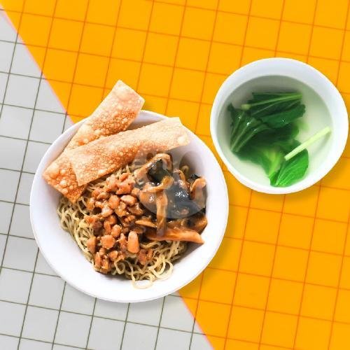 Mie Ayam Jamur Bakso menu Bakmie Win, Tulodong Atas