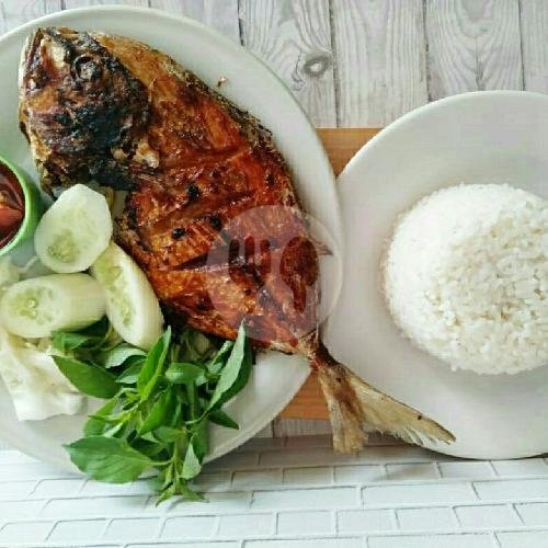 Paket SAH 3 - Stay At HOME (Gurame) menu Ayam Bakar Ikan Bakar RM Raos Asih 1 Sambal Cobek, Gondangdia