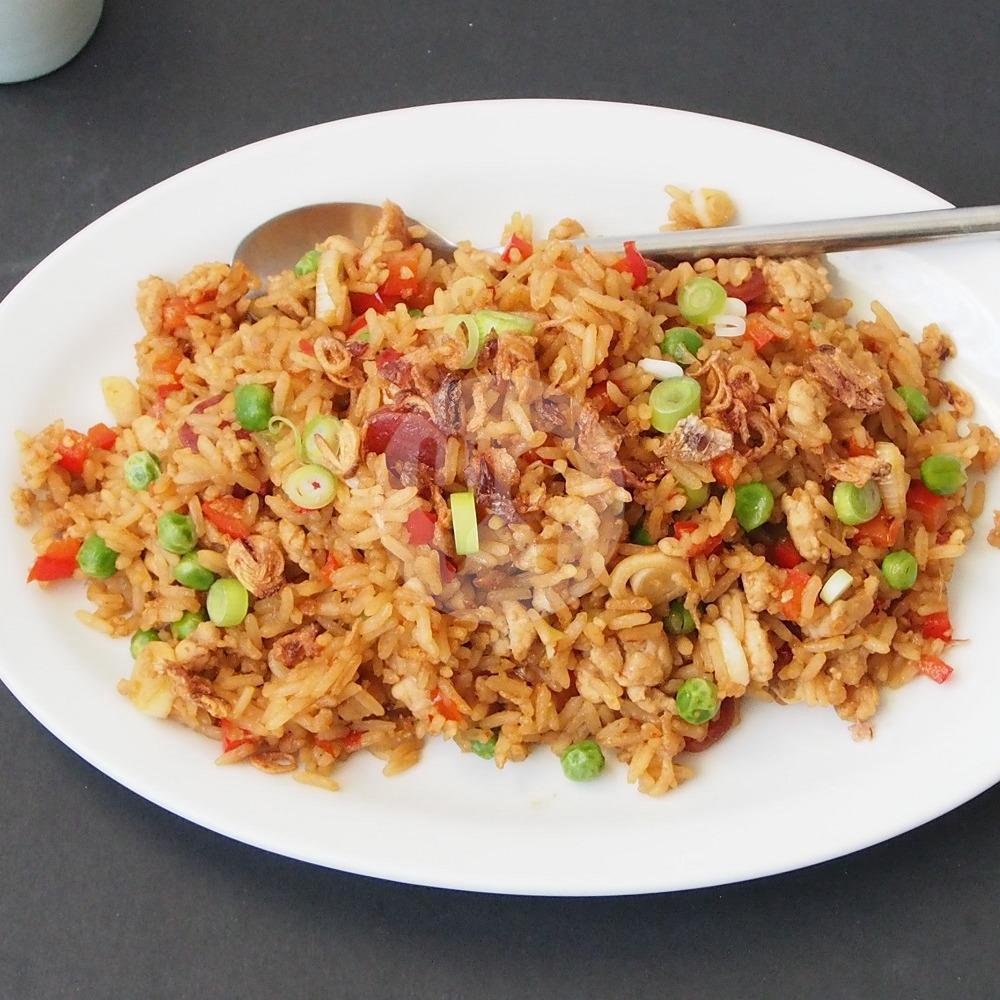 Nasi Goreng Ayam menu Pondok Selera Sumir, Cipayung