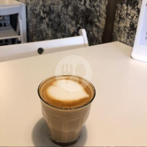 Hot Cappucino menu Waroeng Snoepen, Cisaranten