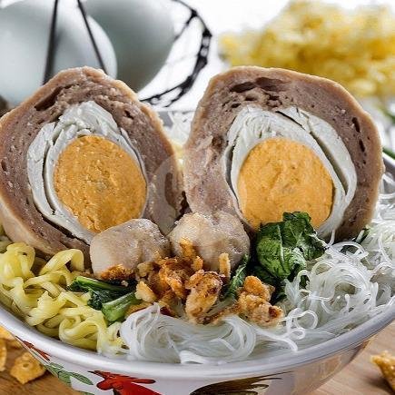 Bakso Telur menu Bakso Wati, Rawamangun