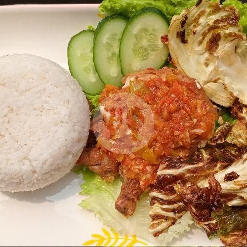 Tahu menu Ayam Geprek Kasohor, Sukagalih