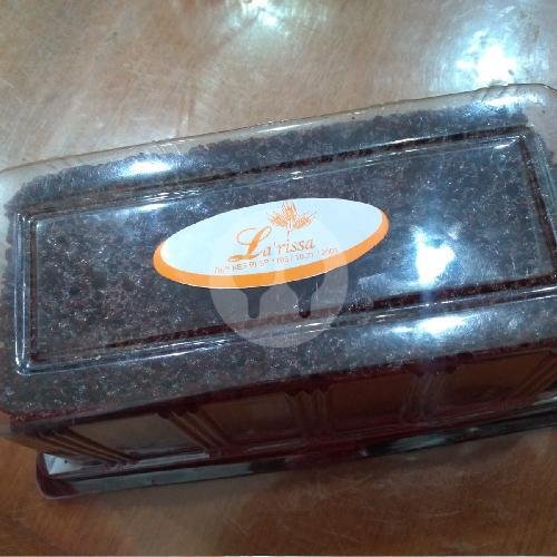 Review Larissa Bakery: Kue Enak dan Suasana Cozy di Bandung