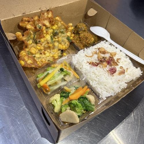 Nasi Box Ikan Rica menu Ikan Bakar Sulawesi, Ngesrep Timur V