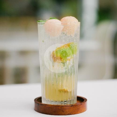 Lychee Mojito menu KOLASEU KOFFIE