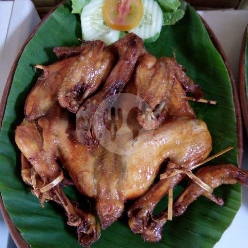 Nasi + Paha Geprek + Lalap + Es Teh Jumbo menu Ayam Goreng Tulang Lunak Mbak Titik, Sriwedari