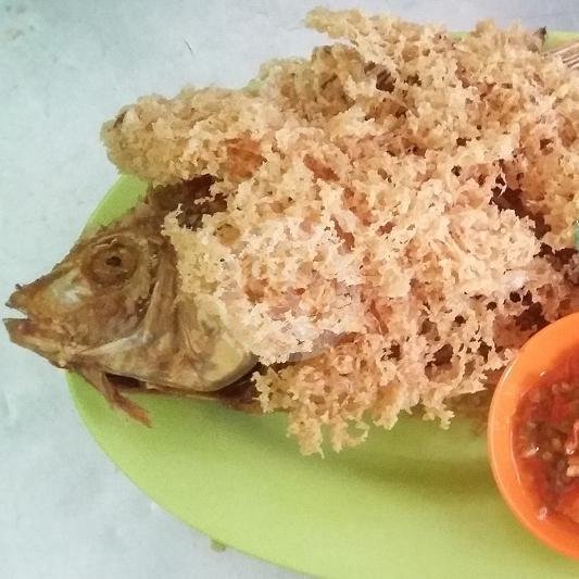 Ayam Bakar tepong paha Plus Kremes menu Ayam Goreng Kremes Rizky, Dr Wahidin