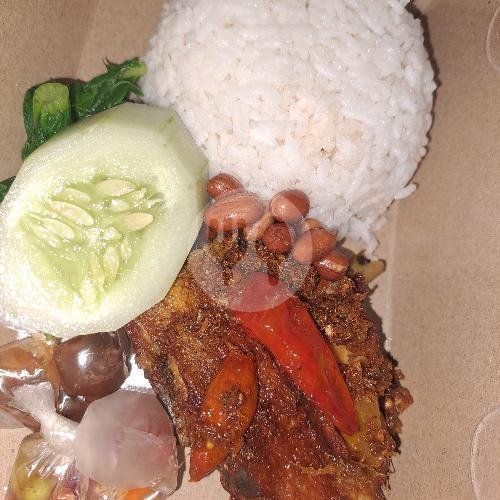 Nasi Kotak Ayam Betutu Kuah menu Warung Ayam Betutu Bu Asia, Banyuwangi
