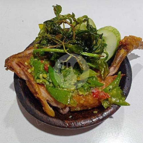 Nasi Ayam Penyet Sambel Ijo menu Ayam Goreng M. Andri, Babakan Jeruk