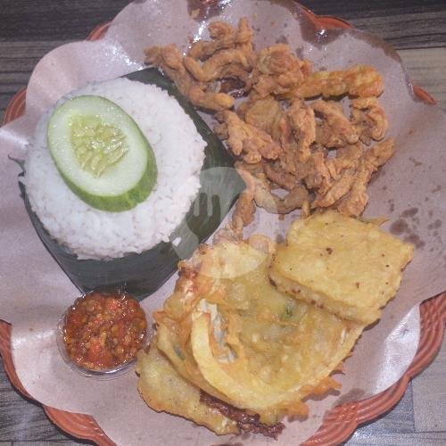 Sego Jangan/Kuah Bebek menu Lalapan dan Angkringan Cak Tomo, Lowokwaru