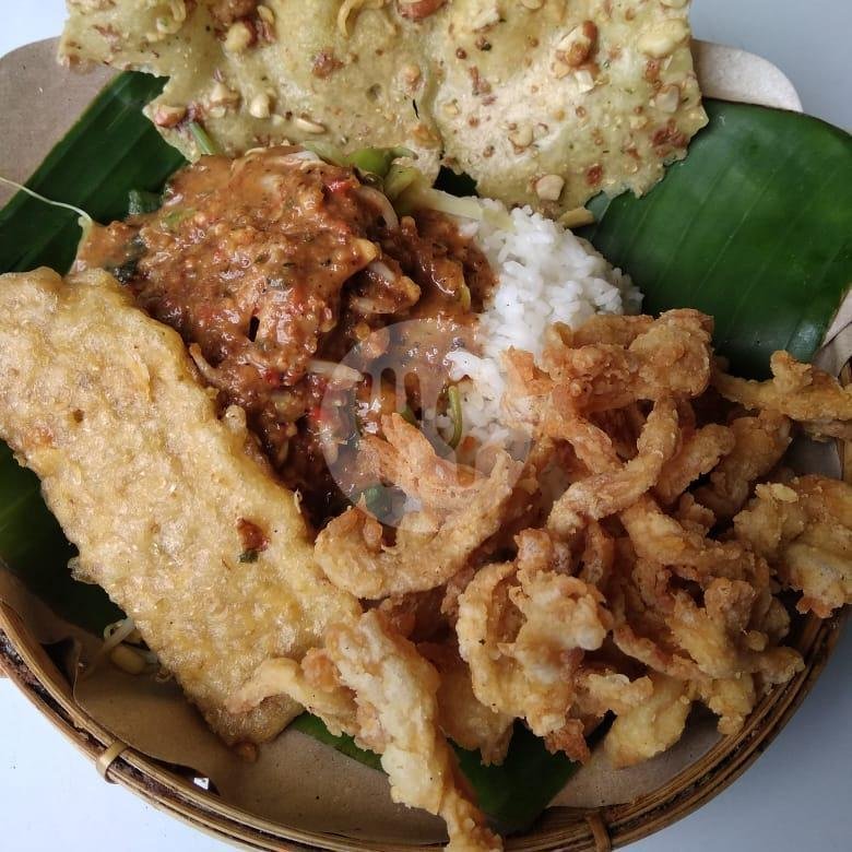 Paket Nasi Pecel + Jamur Crispy menu Pecel Kremes Madiun, Lowokwaru