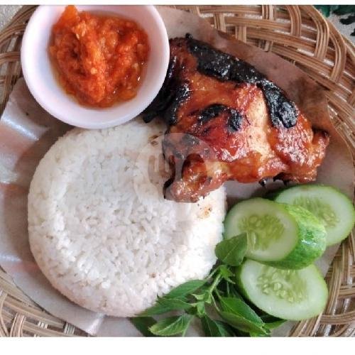 Review Makanan Enak di Ayam Bakar Dan Kremes Si Comel, Widorosari 2