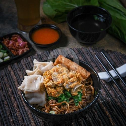 Yamin Ayam Komplit menu Miee Time Magelang, Waringin