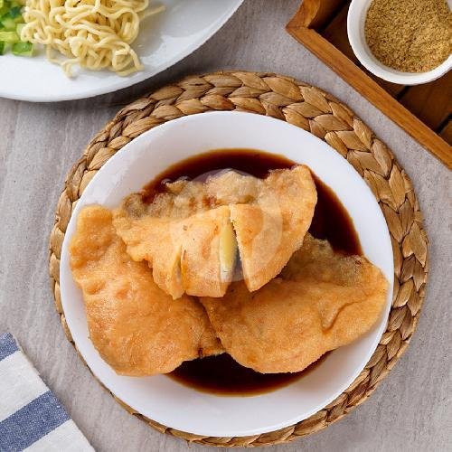 Pempek Kapal Selam Telor menu Pempek Unyil, Jl. Garuda