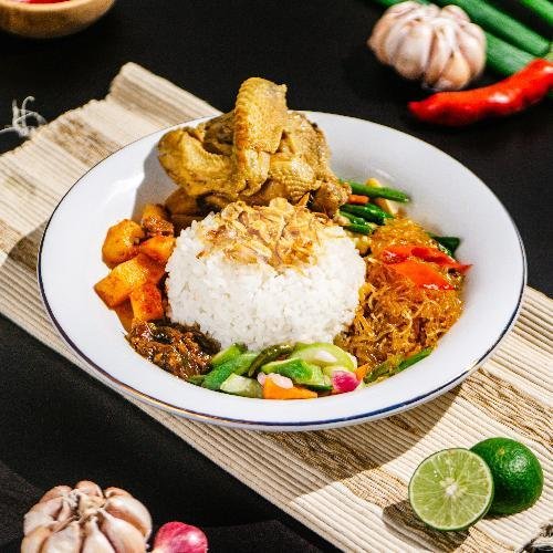 Es Cingcau menu Soto Yoe Fo, Jl. Muara Barat No 7