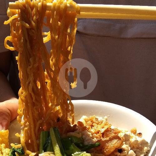 Bakmi Lebar menu Bakmi GC, Kota Bambu