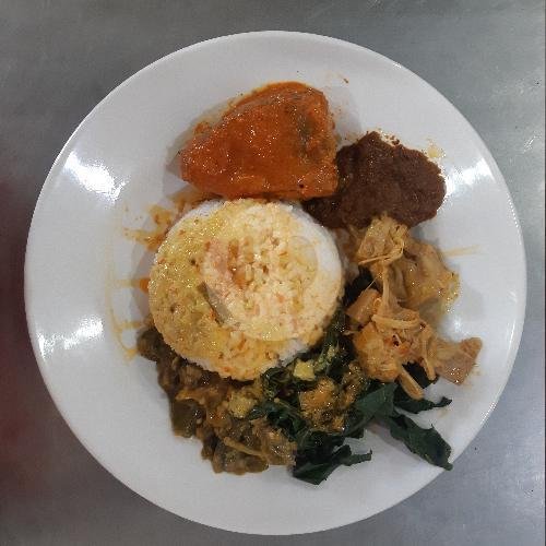 Review RM Padang Roda Baru: Surga Kuliner Padang di Malang