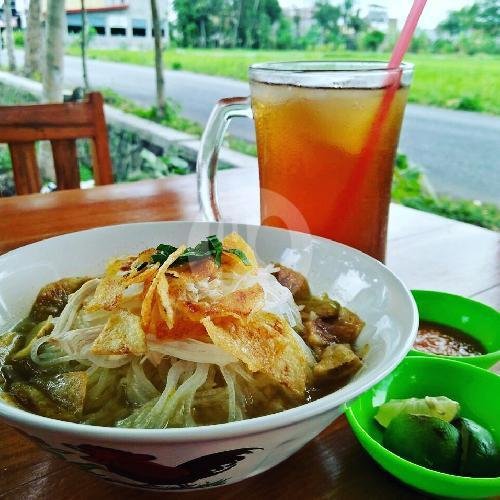 Soto Ayam Omahan menu Kedai Rawon Rahmanda Asli Surabaya, Kasihan