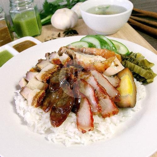 Nasi Akwang: Pengalaman Makan Nasi Campur Pontianak yang Memuaskan di Kelapa Gading