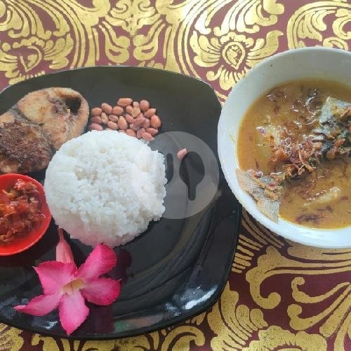 nasi soto bali (sapi) menu Paon Pak Yan, Blimbing