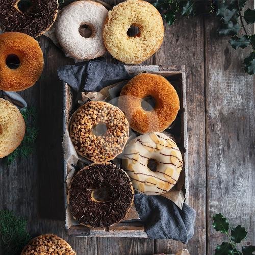 Paket Character Donut 1/2 Lusin menu Rumah Donat Bandung, Panjunan