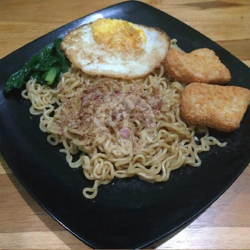 Ayam Geprek + Es Teh menu Kafe Ndeso, Jalan Slamet Riyadi