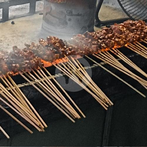 Sate Ayam Campur Kulit 50 menu Sate Madura Haji Munir Cak Ndut, Pahlawan