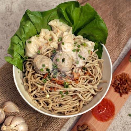 Pangsit Mie Babat Otot menu Pangsit Mie Babat Kembang Jepun, Tambaksari