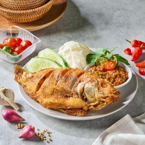 Nila Goreng + Nasi menu Nyambel Rampai Geh, Slipi