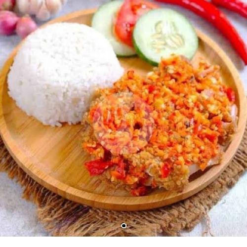 Pahe Nasi Ayam Geprek Es Teh menu Ayam Geprek JURAGAN, Bangsal