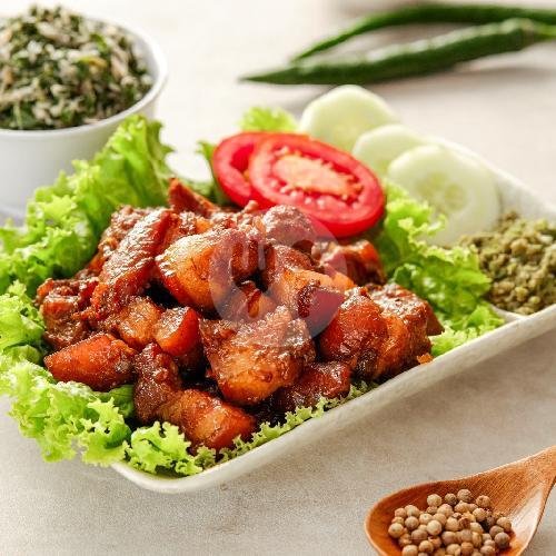 Paket E ( Daging Babi Saksang + Sayur Ubi / Sup Kuah Babi + Sambal Andaliman + Nasi Putih ) menu Babi Gemoy, Jl Prof Herman Yohanes 55223