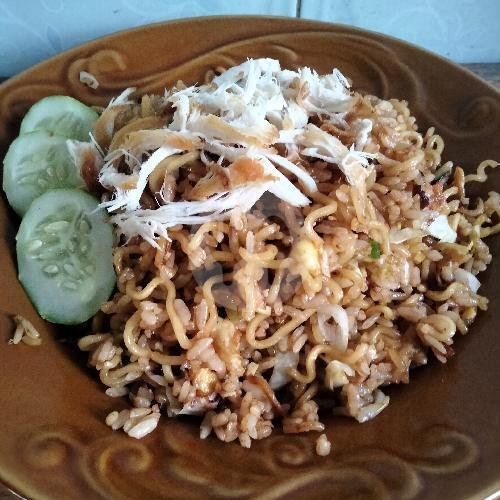 Nasi Otokowok + Telor Ceplok menu Nasi Goreng Trasi Cabe Rawit Santai, Kemlaka Gede