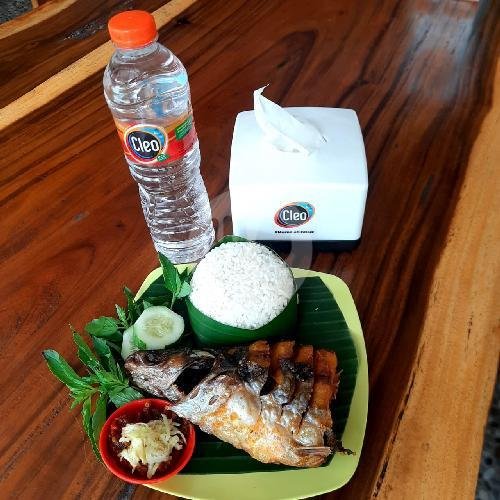 Paket Nasi Gurami Bakar Pedas Manis + Fruit Tea menu Ikan Bakar Keputih Cabang, Wiyung