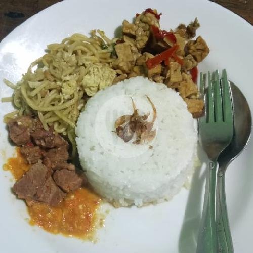 Nasi Putih menu Pecel dan Rawon Glintung Bu Yatirah, Letjen S Parman