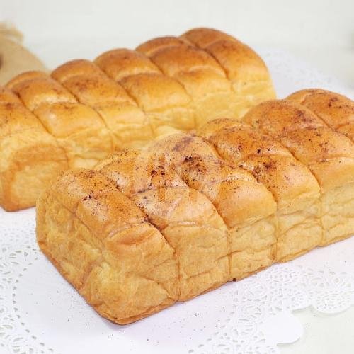 Chiffon Kecil menu Aini Cake And Bakery, Magelang Selatan