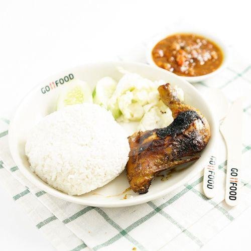 Ayam Bakar + Nasi menu Rumah Makan Padang Basalero, Kopo