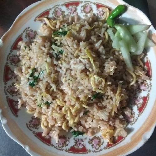 Ez Teh Manis menu Nasi Goreng Arema G. Kawi, Basuki Rahmat