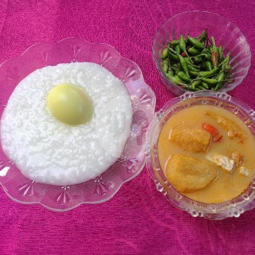 Es Teler Segar Gula Asli menu Bubur Krecek Annisa