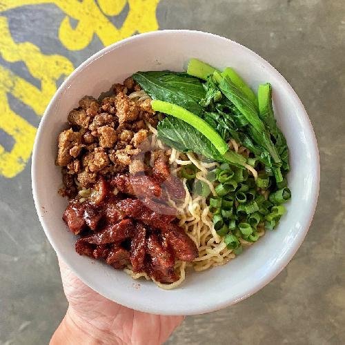 Mie Tiga Rasa menu Wen Sin Mie, Kelapa Gading