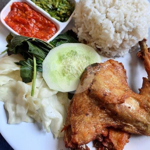 Review Restoran Pondok Lumpang: Surga Bebek Goreng di Banyuwangi