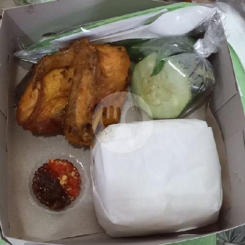 Ayam Kampung Goreng Mbak Nana Sumber: Nostalgia Rasa di Tengah Kota Solo