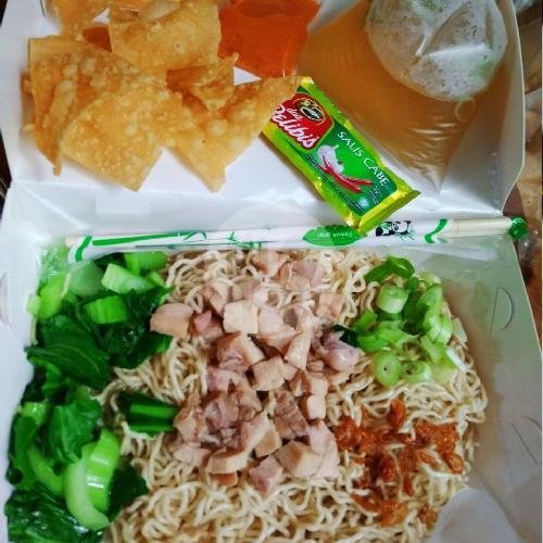 Mie Ayam Pandawa 313 Bintaro: Kenangan Indah dalam Setiap Suapan