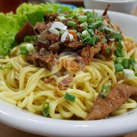 Pangsit Mie Bakso (Kering/Kuah) menu Pangsit Mie Gajah Mada, Malang