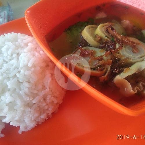 Sop Sosis menu Penyetan Dan Soto Hanifah, Condongcatur
