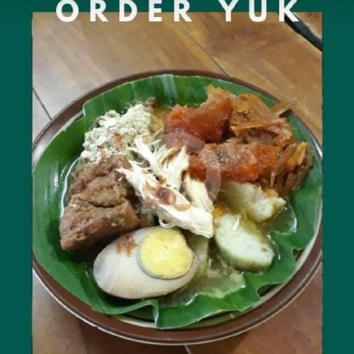Lontong Opor menu Nasi Ayam Kemuning Mbak Jum, Anjasmoro