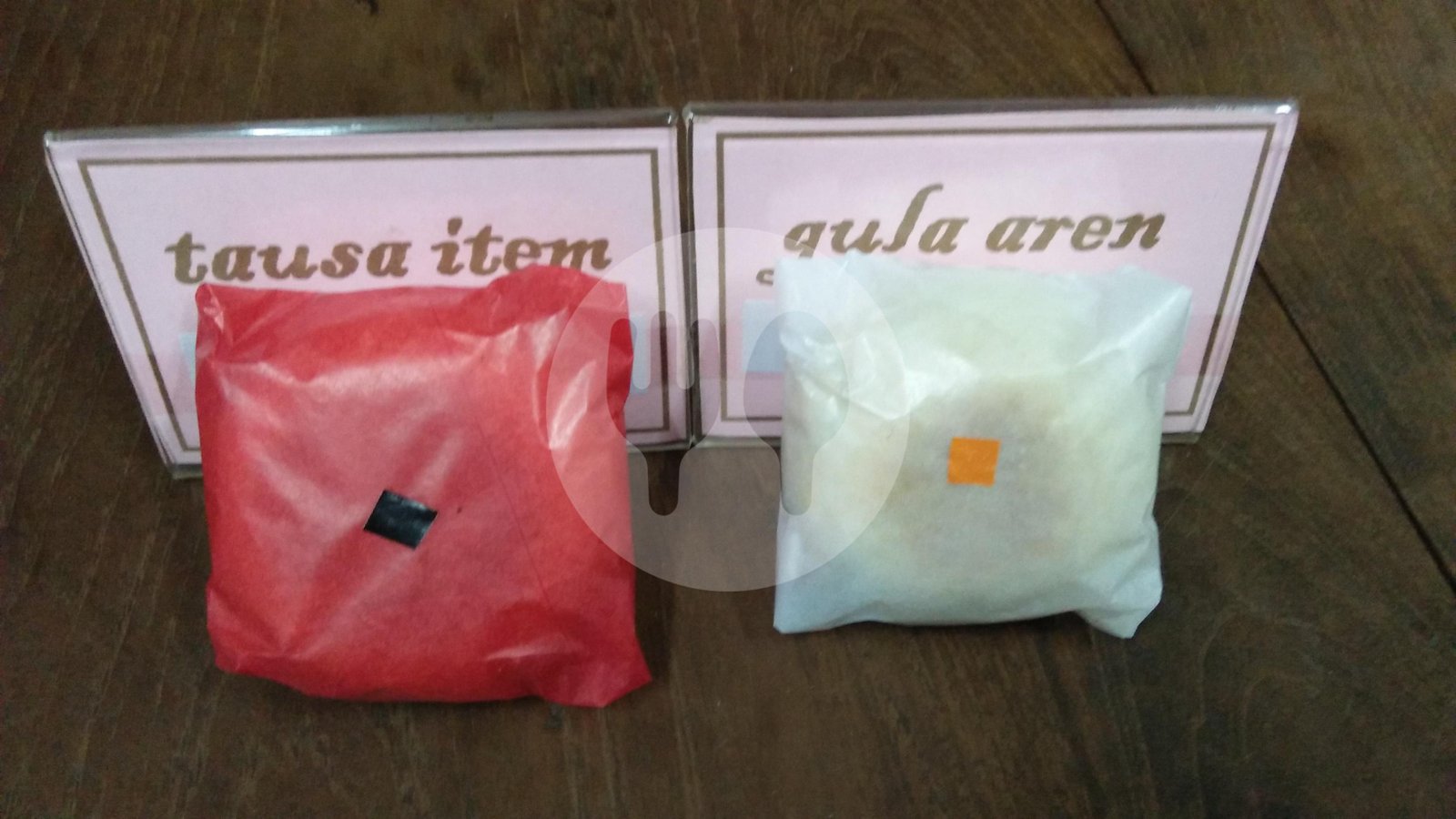 Mooncake Tradisional Coklat menu Pia Yong-Yen, Gang Pinggir