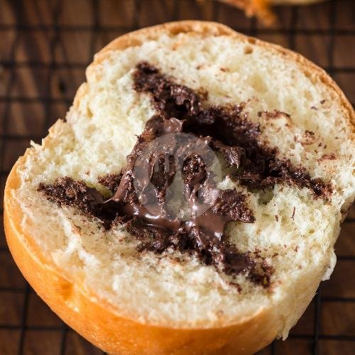 Roti Nutella menu Elisa Bakery, Pejagalan