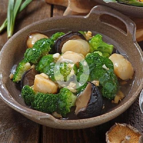 Brocolly With Scallop menu Tamnak Thai, Menteng