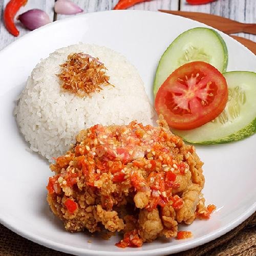 Ayam Pedas Keju menu Ayam Geprek Wiwi, Melon manding