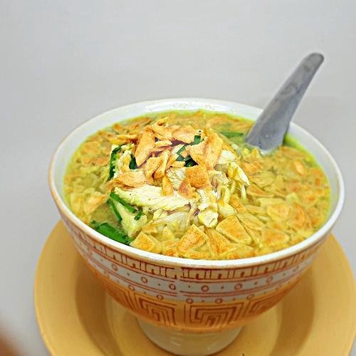 Soto Kudus Bu Vero: Surga Kuliner di Jl. Majapahit Semarang